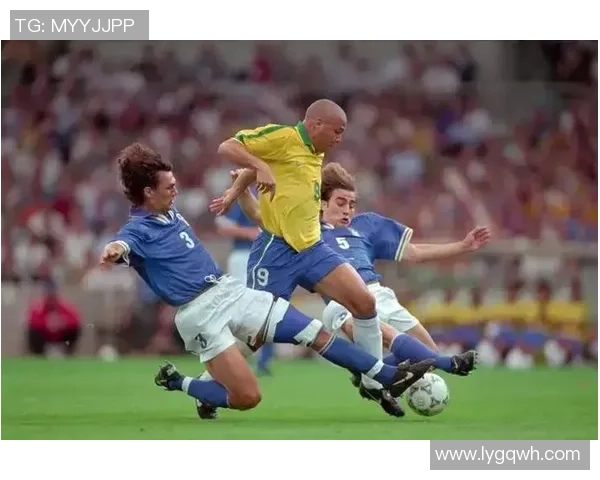 足球明星过人技巧大揭秘超高清画面展现精彩瞬间